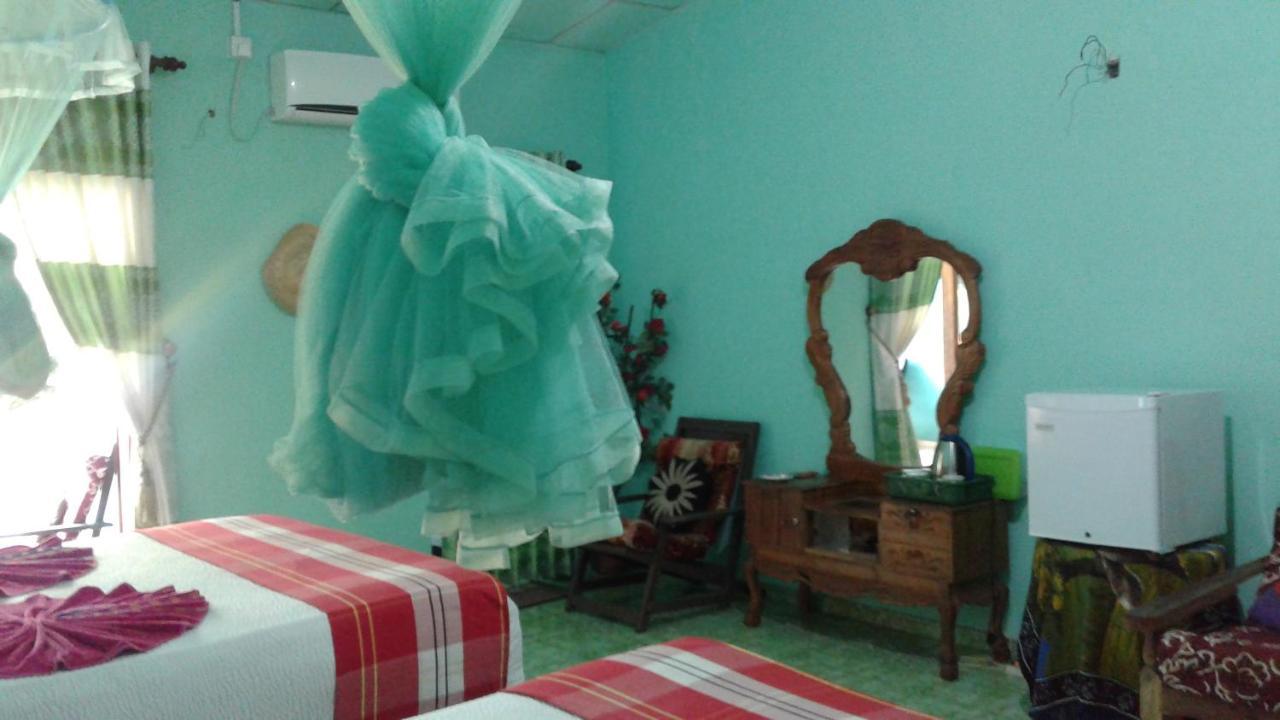 Flower Inn Sigirîya Extérieur photo